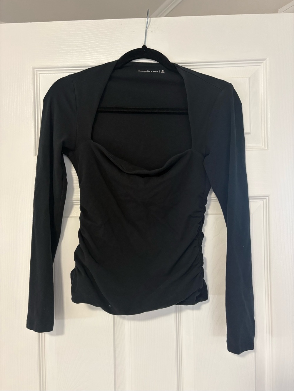 Abercrombie & Fitch Black Long-Sleeve Ruched Square-Neck Top